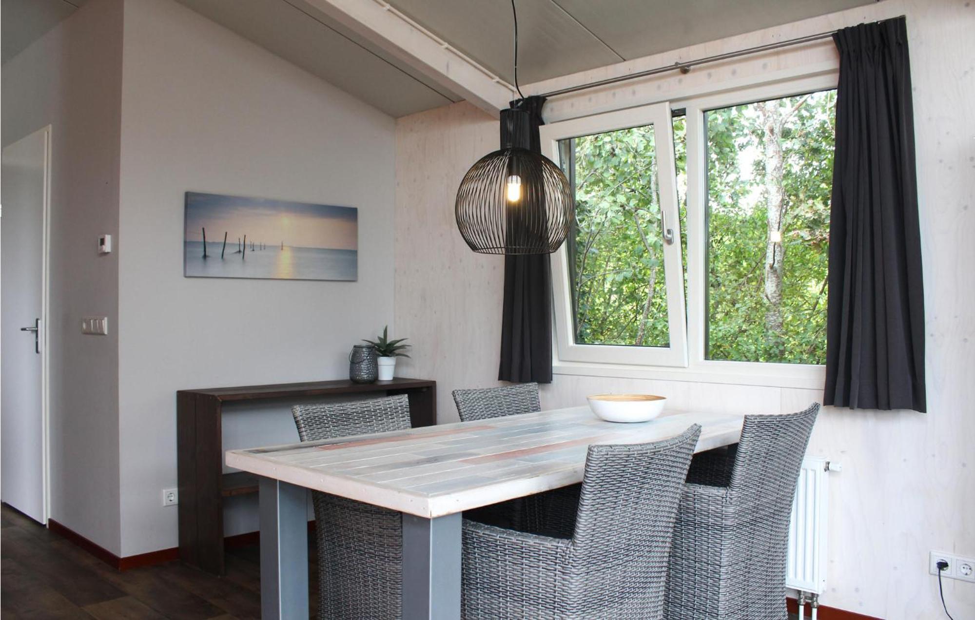 Beautiful Home In Sint-Annaland With Wifi Buitenkant foto